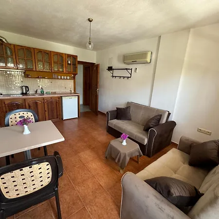 Beyaz Apartment *
